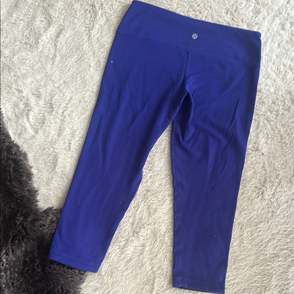 Lululemon Blue Cropped Leggings